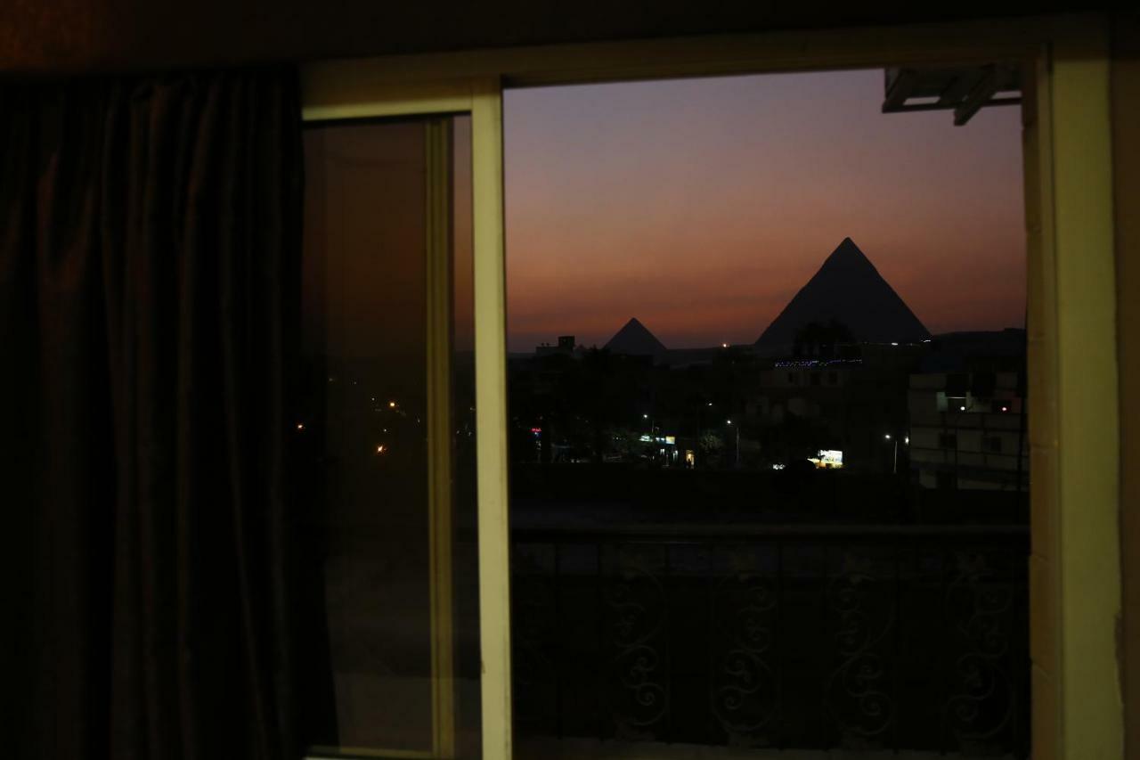 Happy Days Pyramids Inn Kafret el-Gabal Oda fotoğraf